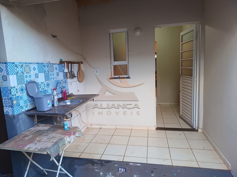 Casa à venda com 2 quartos, 47m² - Foto 16